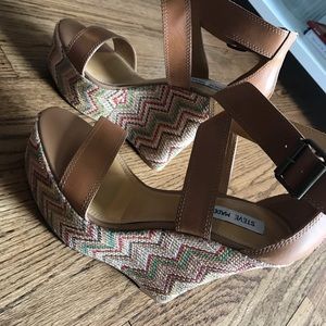 Gorgeous - bohemian Steven Madden wedge Sandles